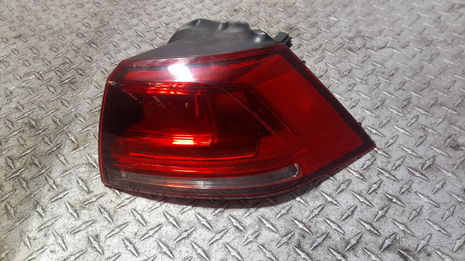 View Auto part Right Taillight Volkswagen Golf 2012