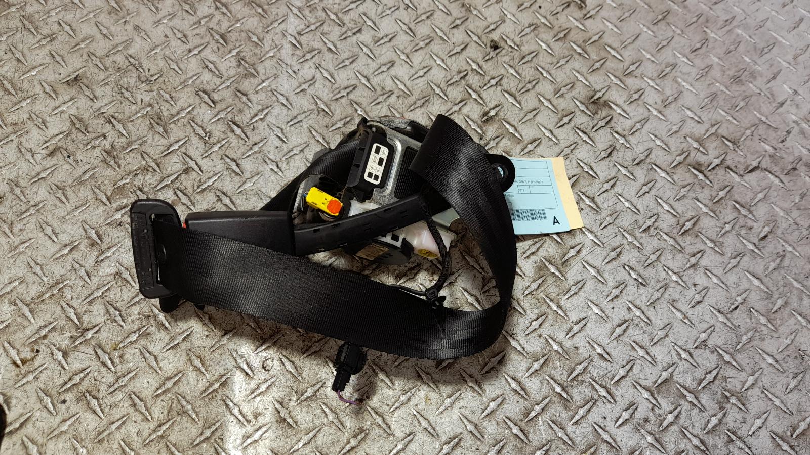 View Auto part Seatbelt/Stalk Volkswagen Golf 2012