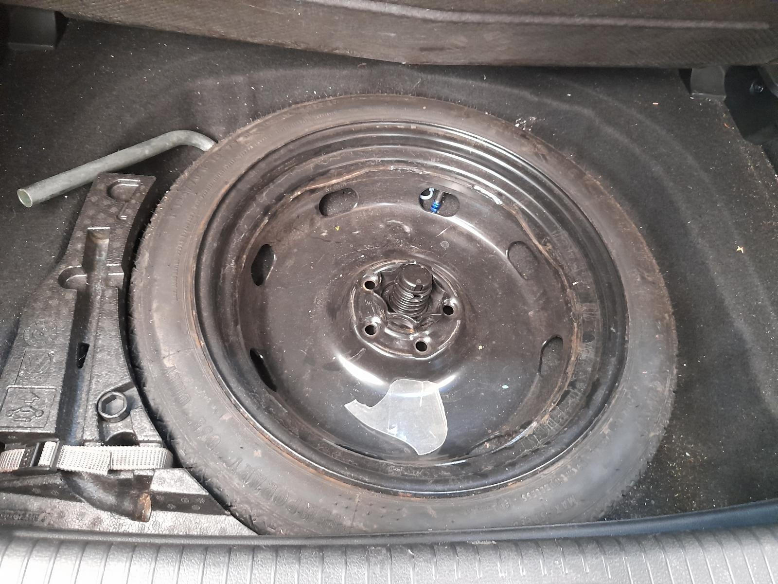 View Auto part Wheel Standard/Steel Volkswagen Golf 2012