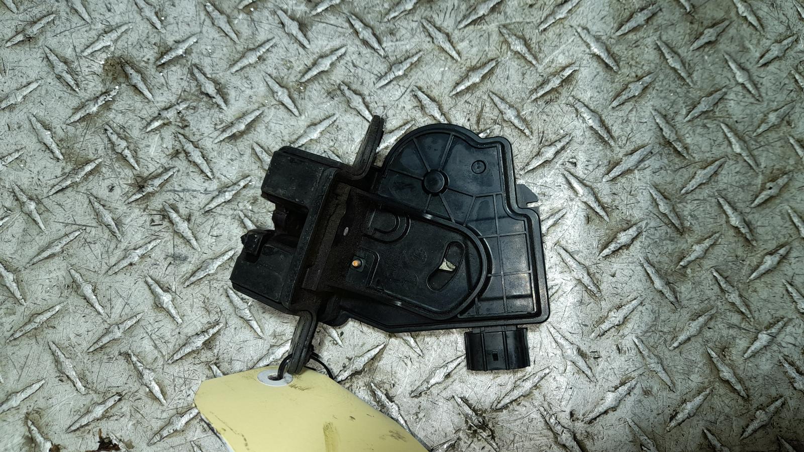 View Auto part Door/Boot/Gate Lock Toyota Tarago 2011