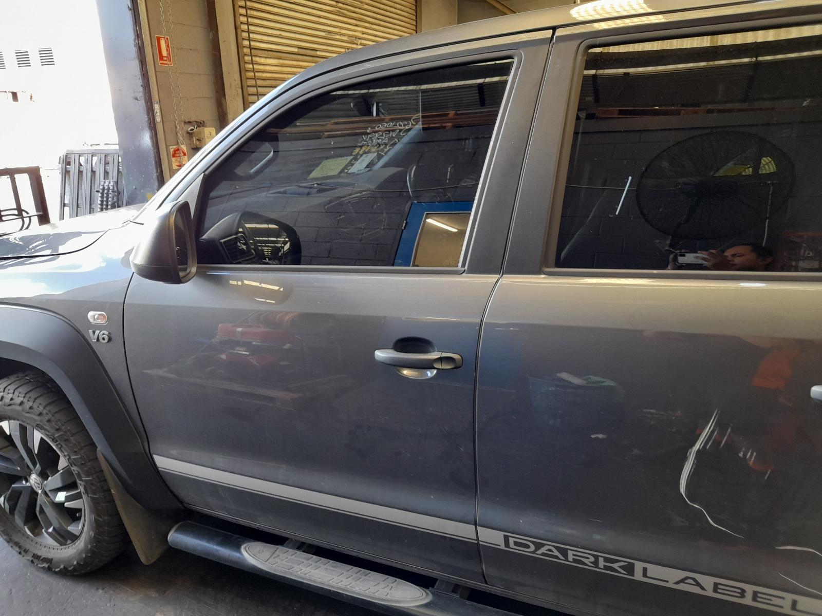 View Auto part Left Front Window Reg/Motor Volkswagen Amarok 2018