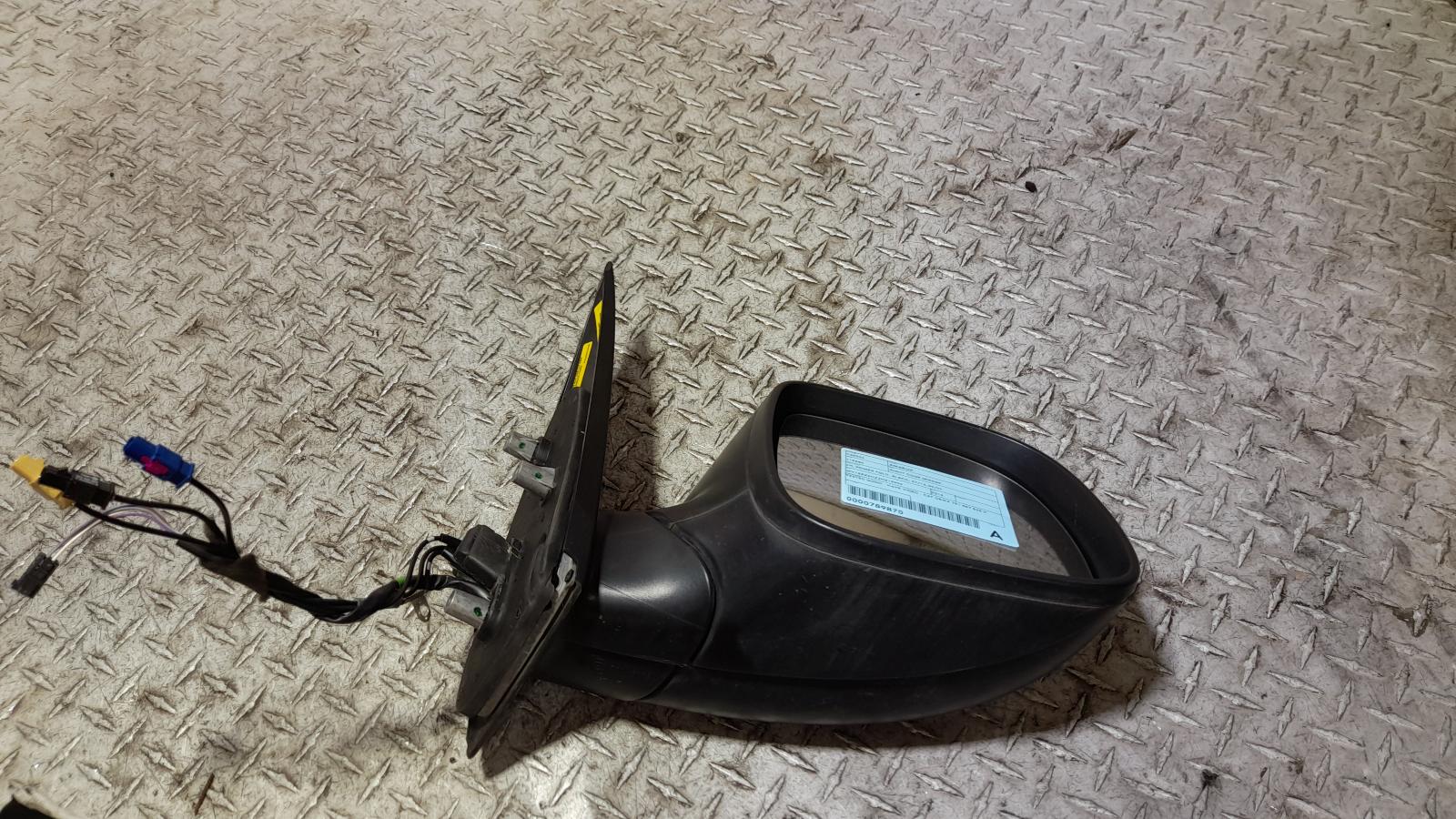 View Auto part Right Door Mirror Volkswagen Amarok 2018