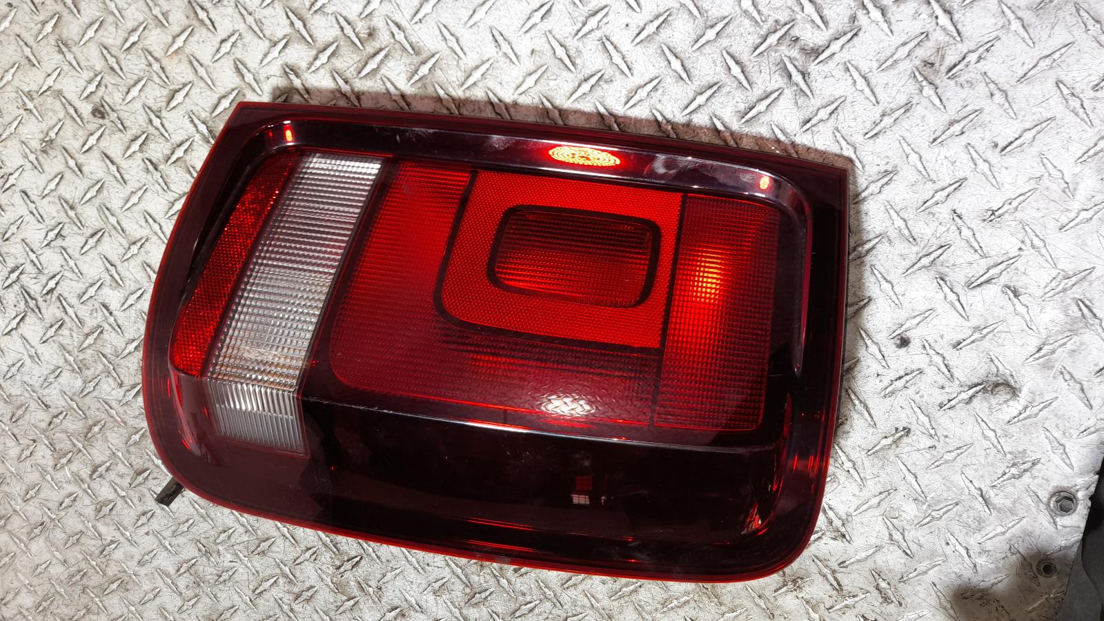 View Auto part Right Taillight Volkswagen Amarok 2018