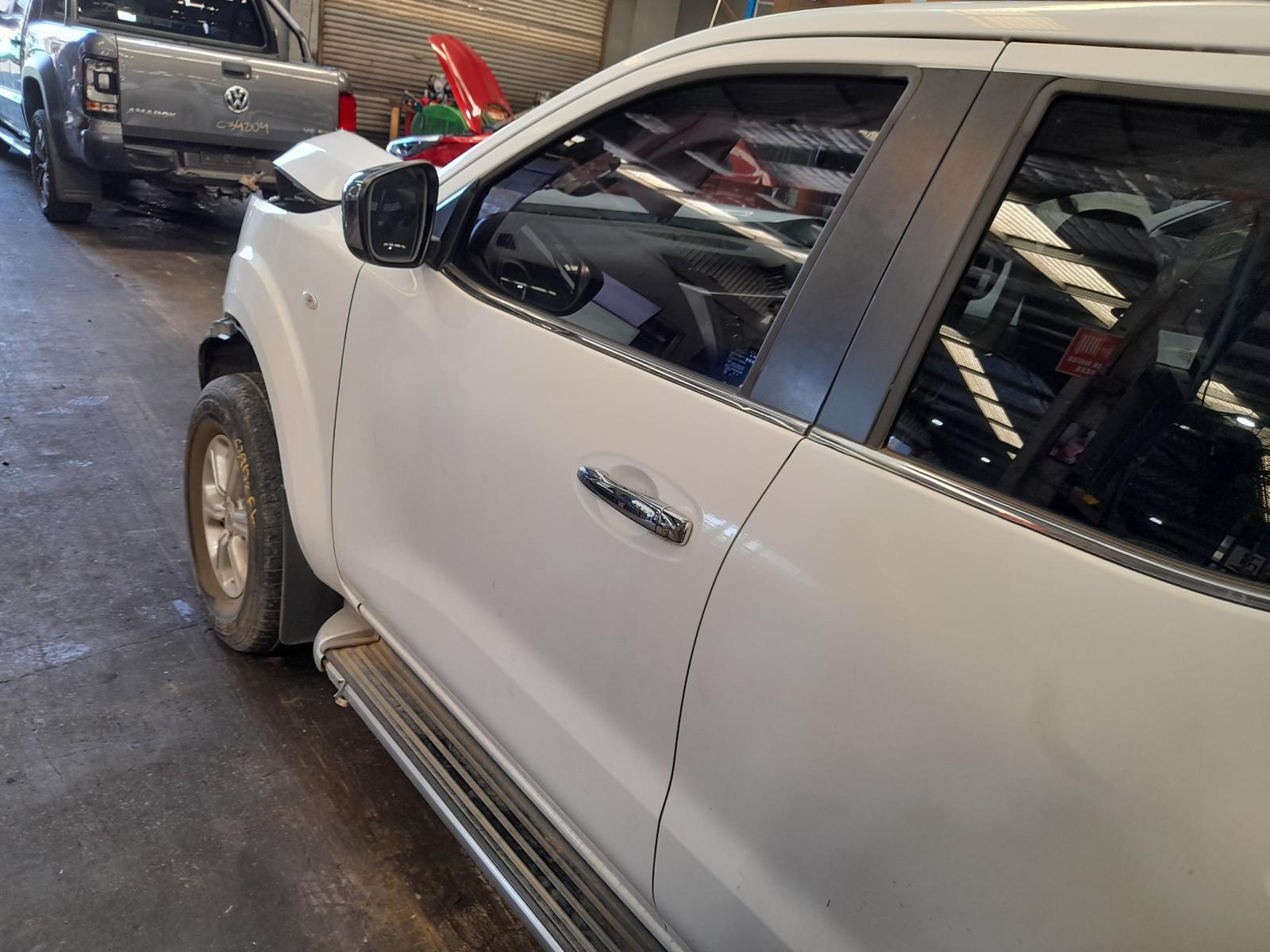 View Auto part Left Front Door Window Nissan Navara 2016