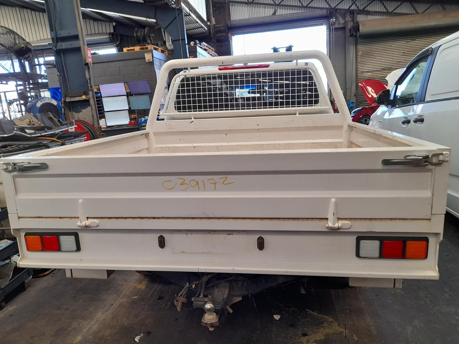 View Auto part Rear/Tailgate Glass Nissan Navara 2016