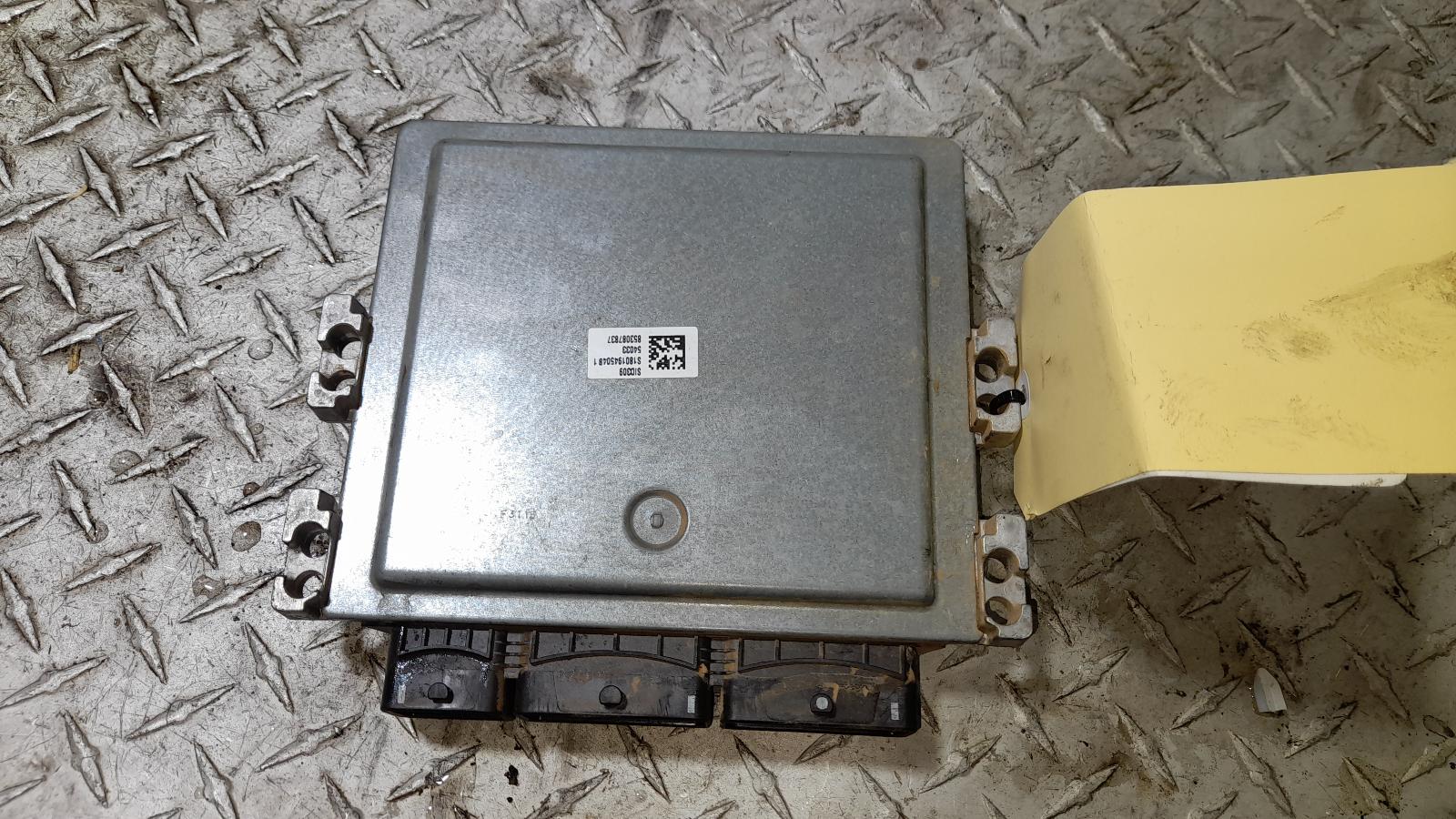 View Auto part Ecu Nissan Navara 2016