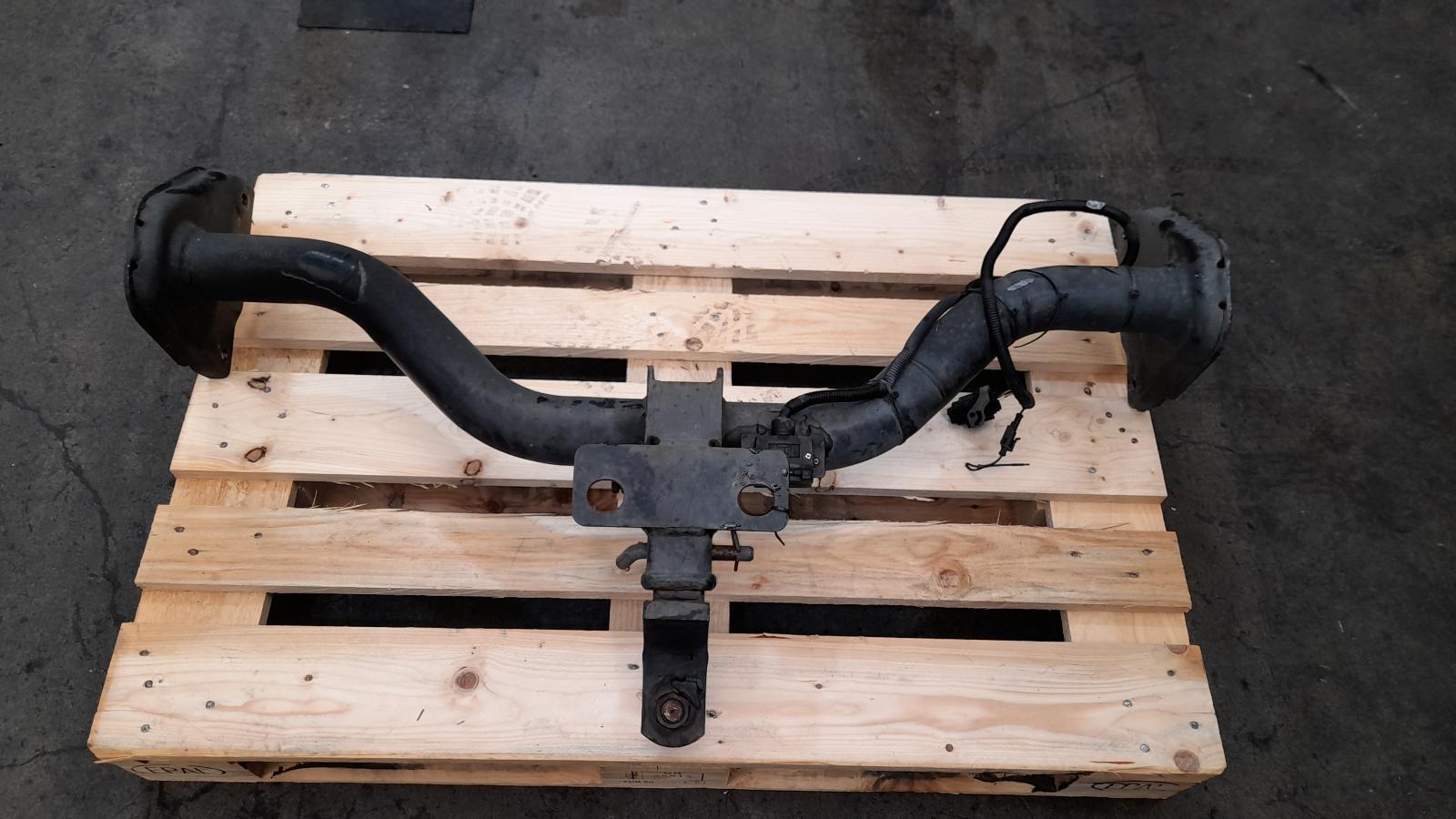 View Auto part Towbar Holden Colorado 2012