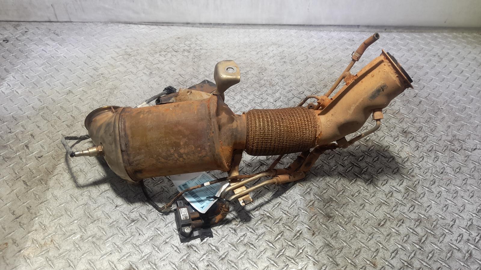 View Auto part Catalytic Converter Volkswagen Amarok 2021