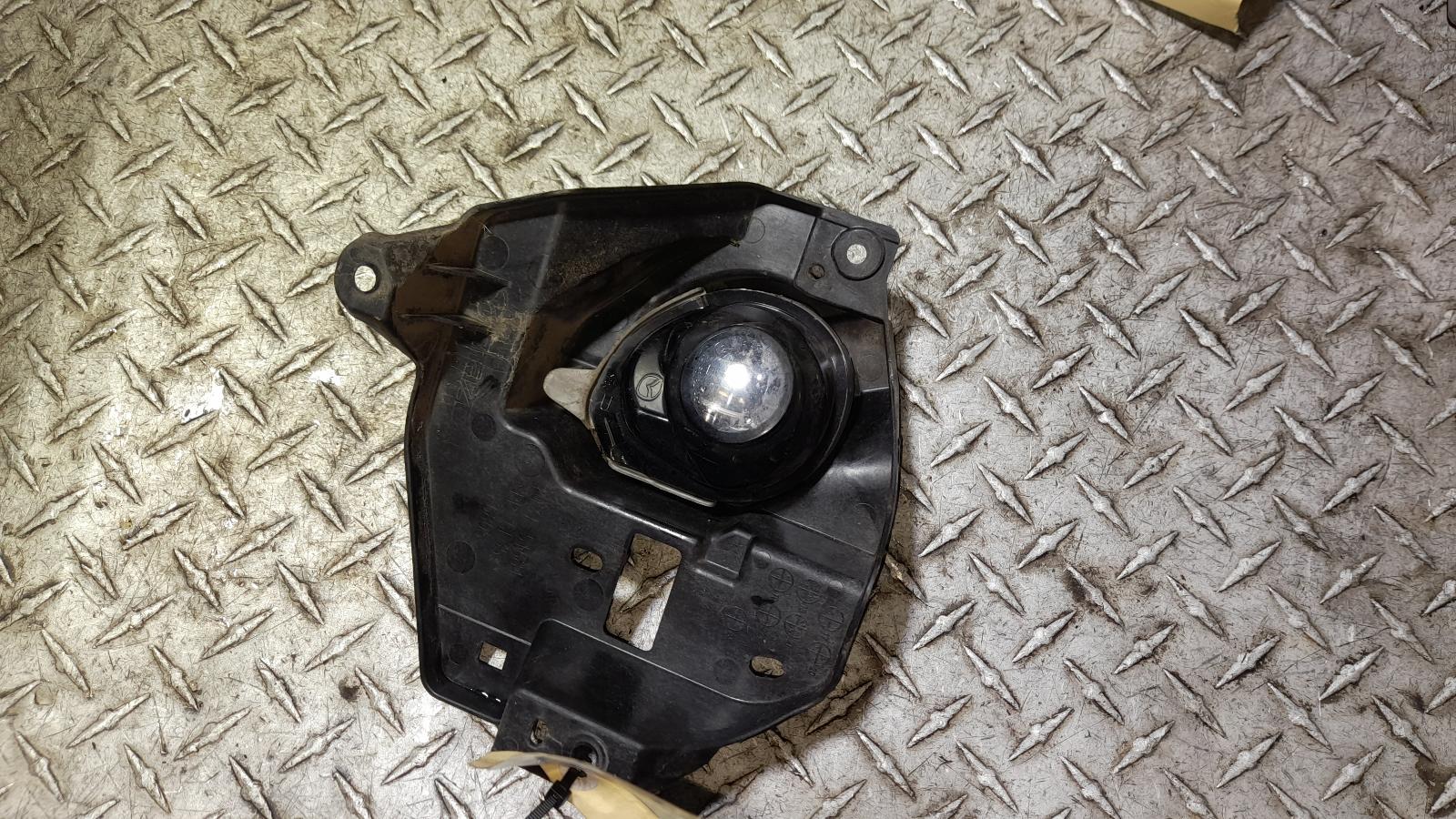 View Auto part Right Indicator/Fog/Side Mazda Cx8 2021