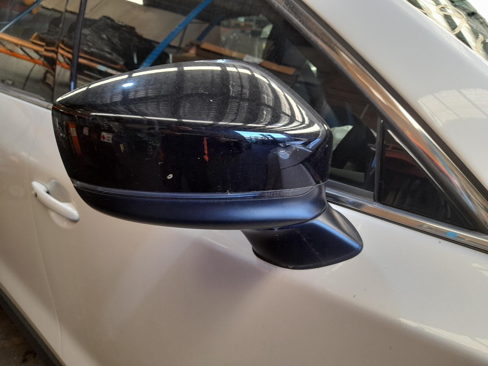 View Auto part Right Door Mirror Mazda Cx8 2021