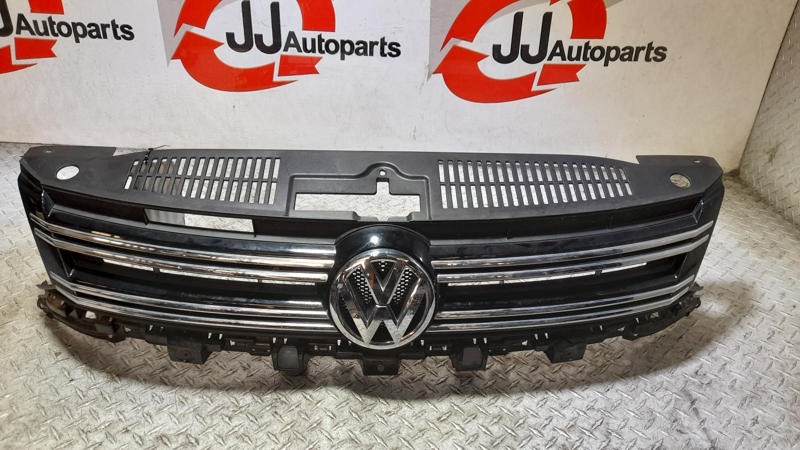 View Auto part Grille Volkswagen Tiguan 2013