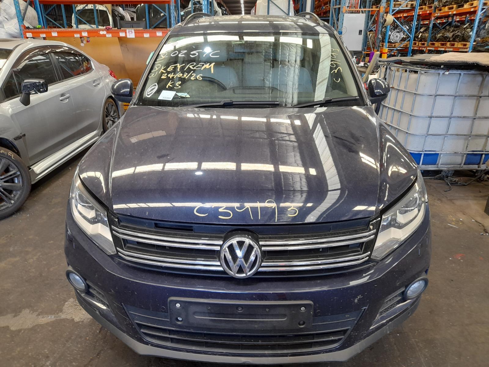 View Auto part Bonnet Volkswagen Tiguan 2013