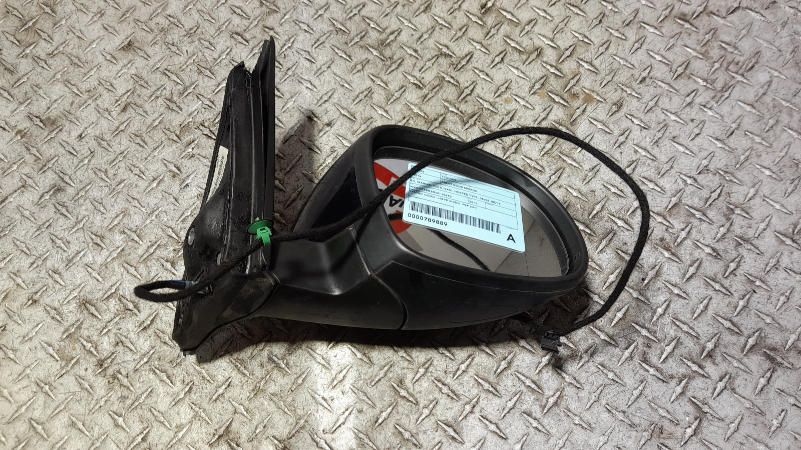 View Auto part Right Door Mirror Volkswagen Tiguan 2013