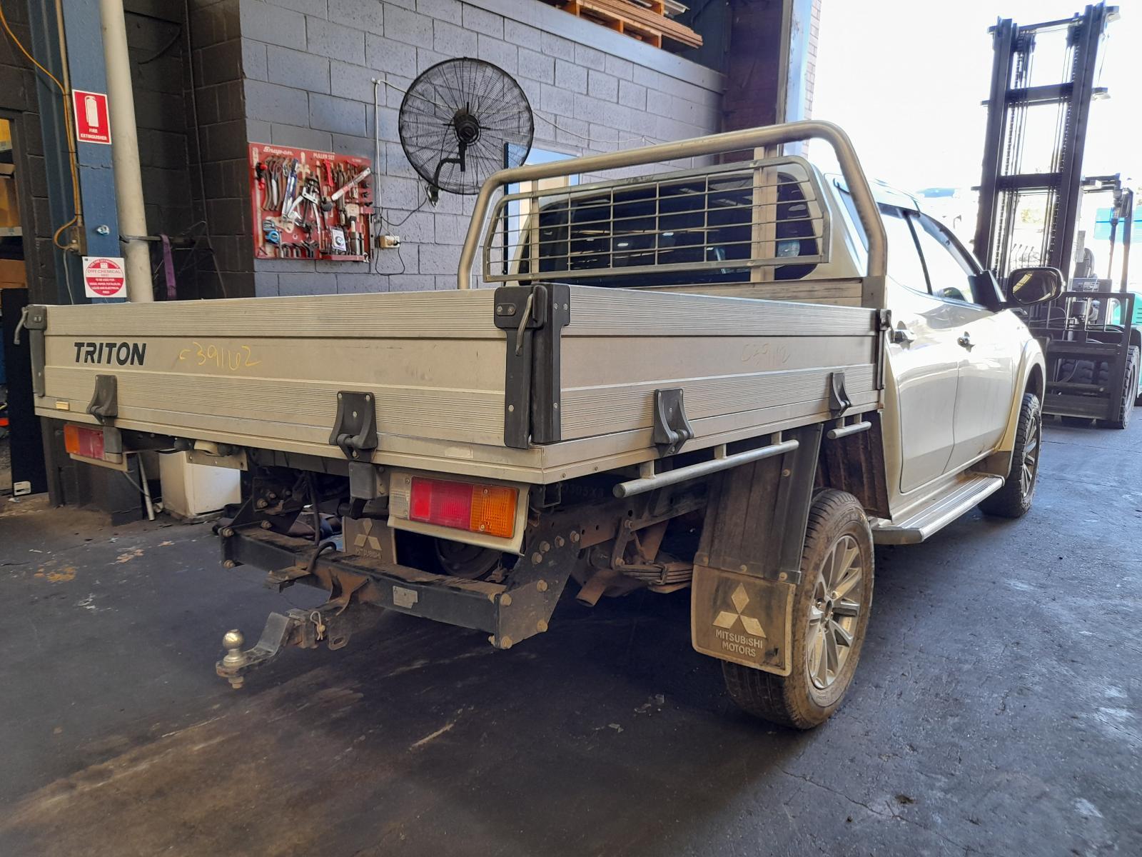 View Auto part Trans/Gearbox Mitsubishi Triton 2017