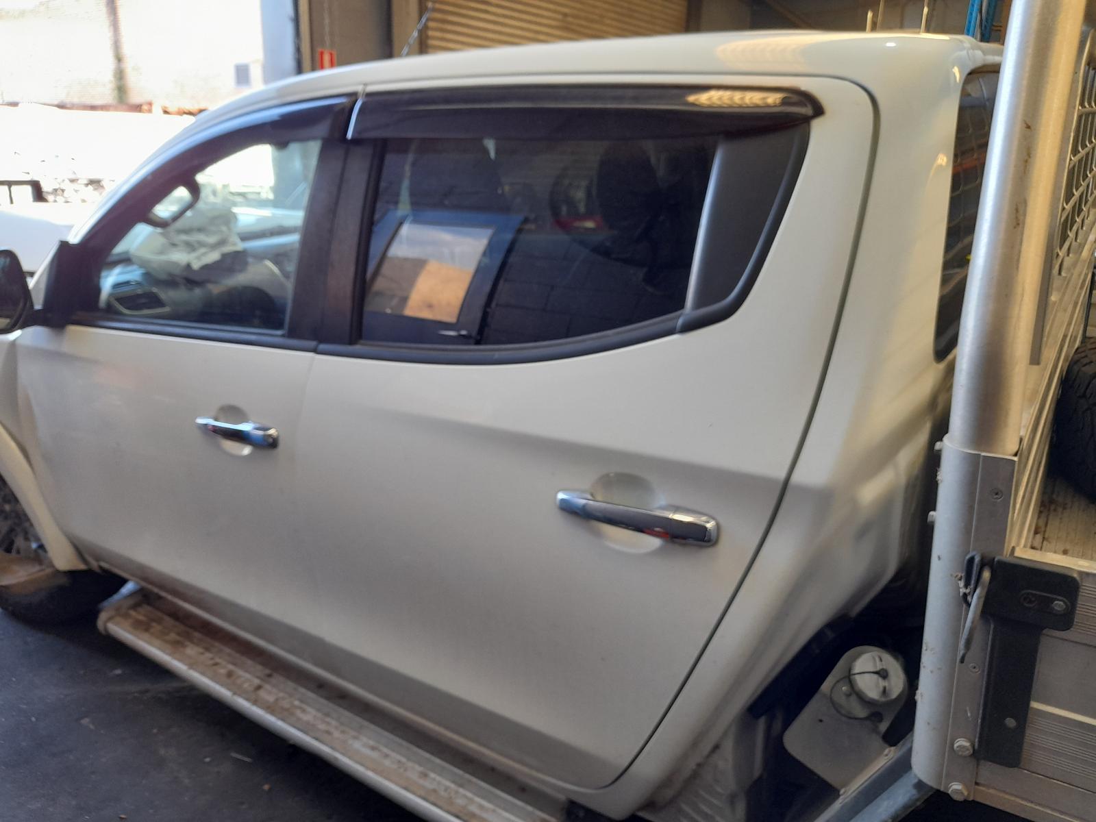 View Auto part Left Rear Door/Sliding Mitsubishi Triton 2017