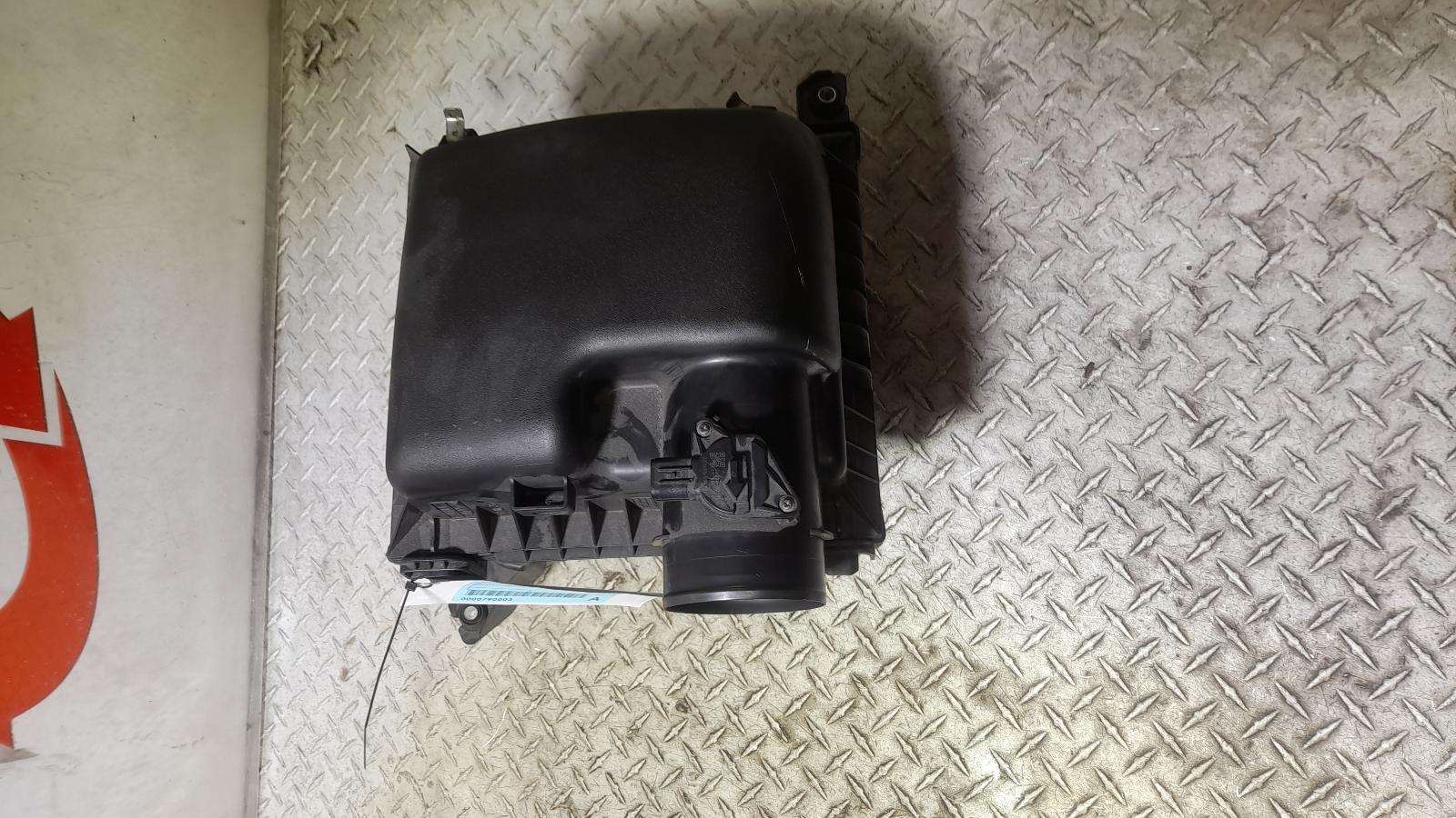View Auto part Air Cleaner/Box Toyota Hiace 2021