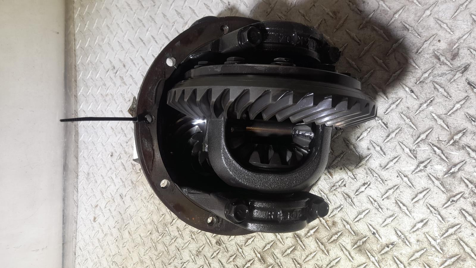 View Auto part Differential Centre Toyota Hiace 2021