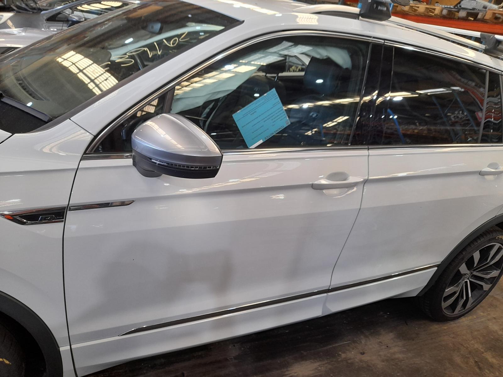 View Auto part Left Front Door Window Volkswagen Tiguan 2019