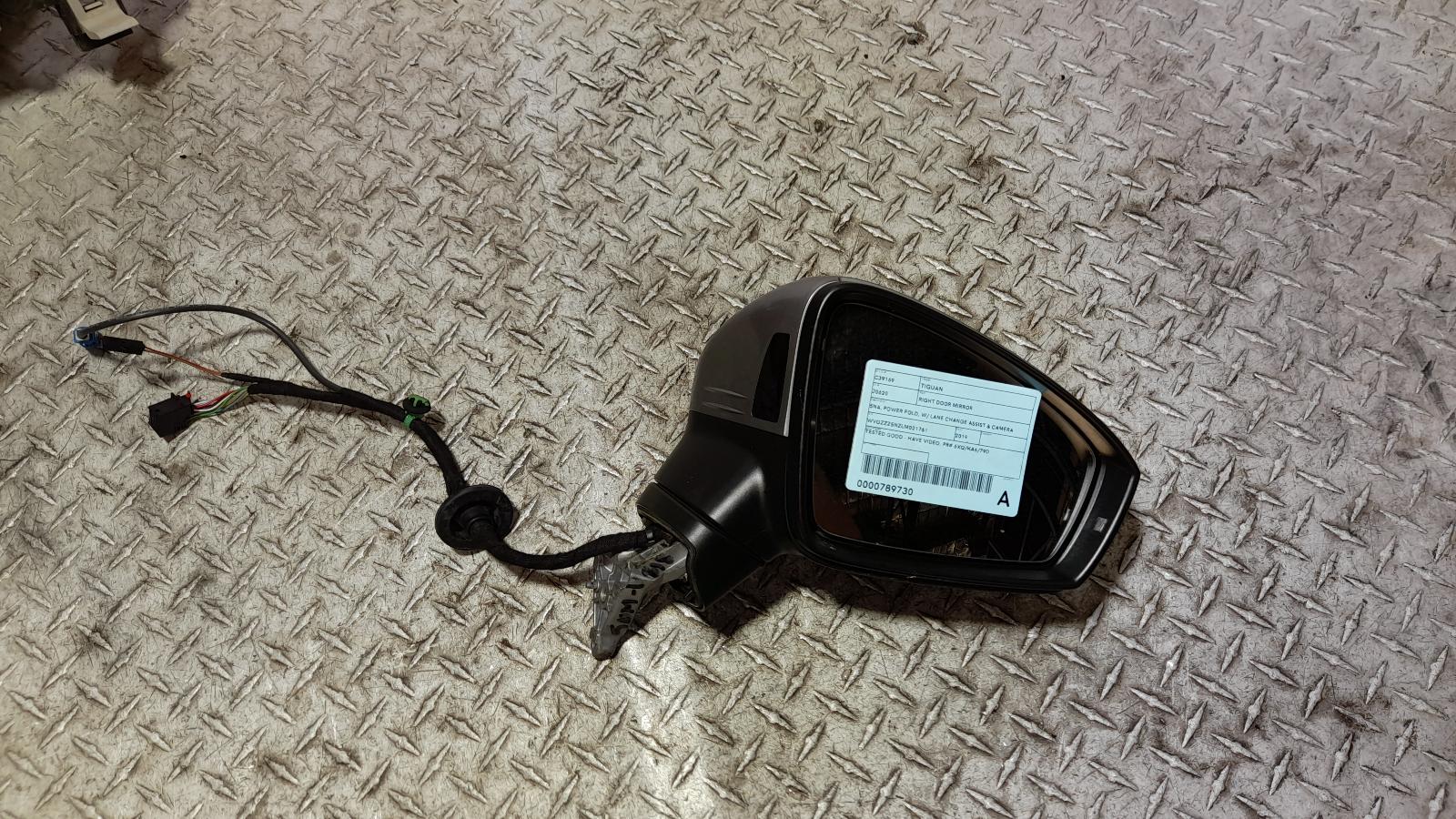 View Auto part Right Door Mirror Volkswagen Tiguan 2019