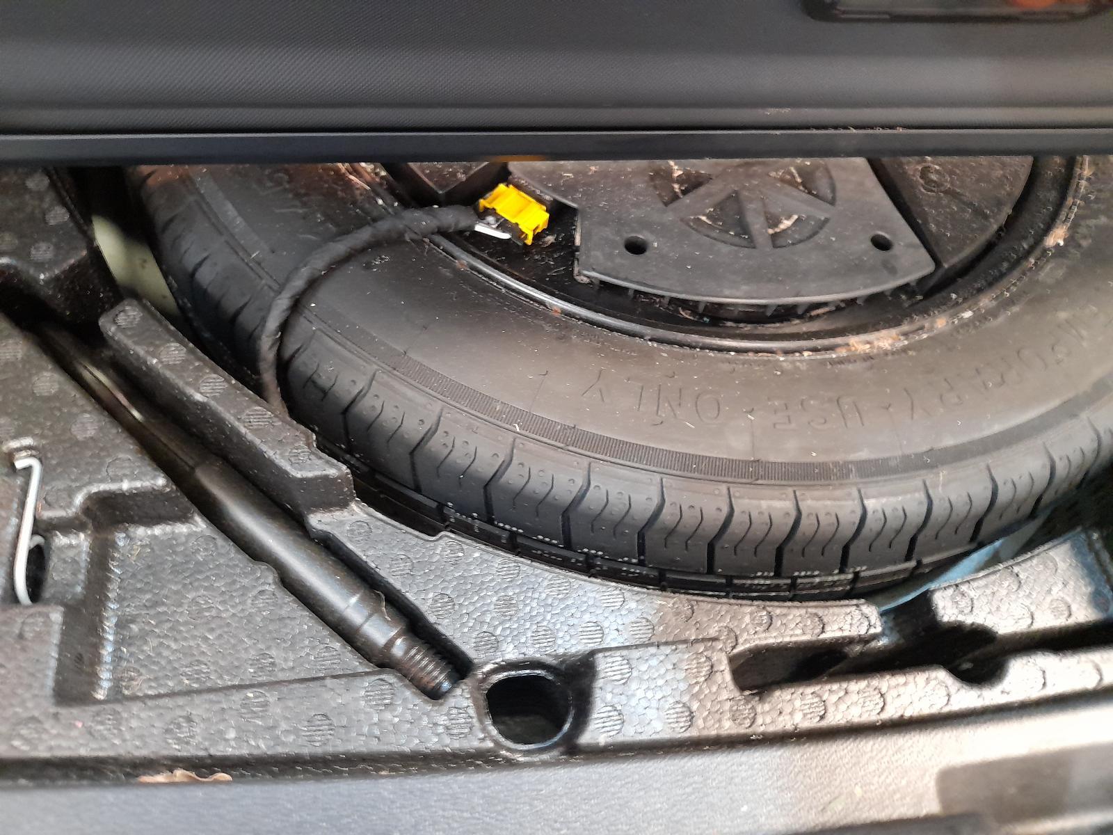 View Auto part Wheel Standard/Steel Volkswagen Tiguan 2019