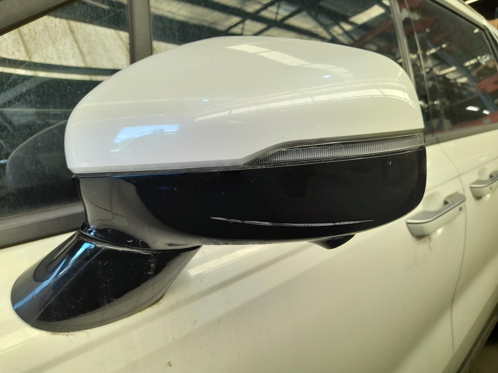 View Auto part Left Door Mirror Kia Carnival/grand Carnival 2021