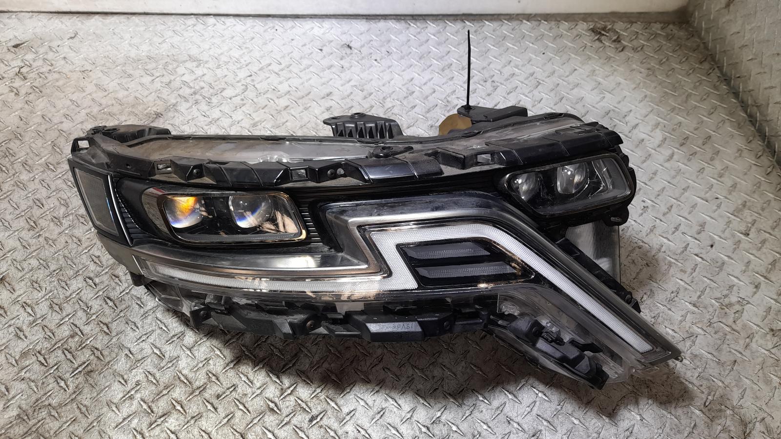 View Auto part Right Headlamp Kia Carnival/grand Carnival 2021