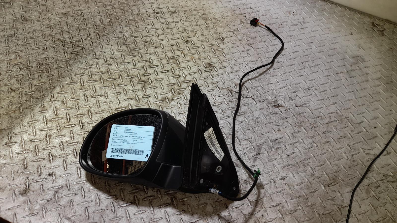 View Auto part Left Door Mirror Volkswagen Tiguan 2013