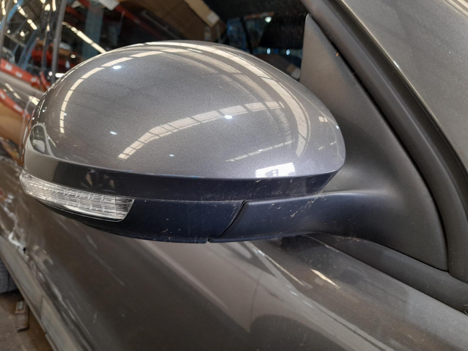 View Auto part Right Door Mirror Volkswagen Tiguan 2013
