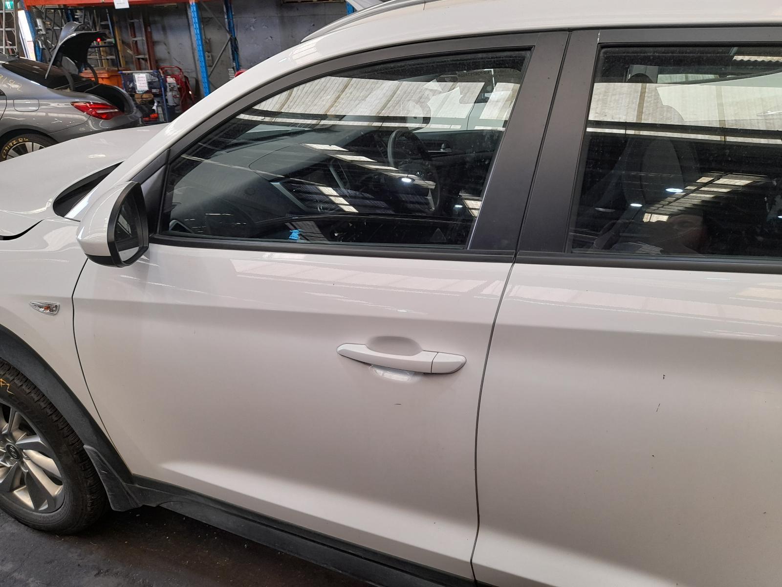 View Auto part Left Front Door Hyundai Tucson 2017