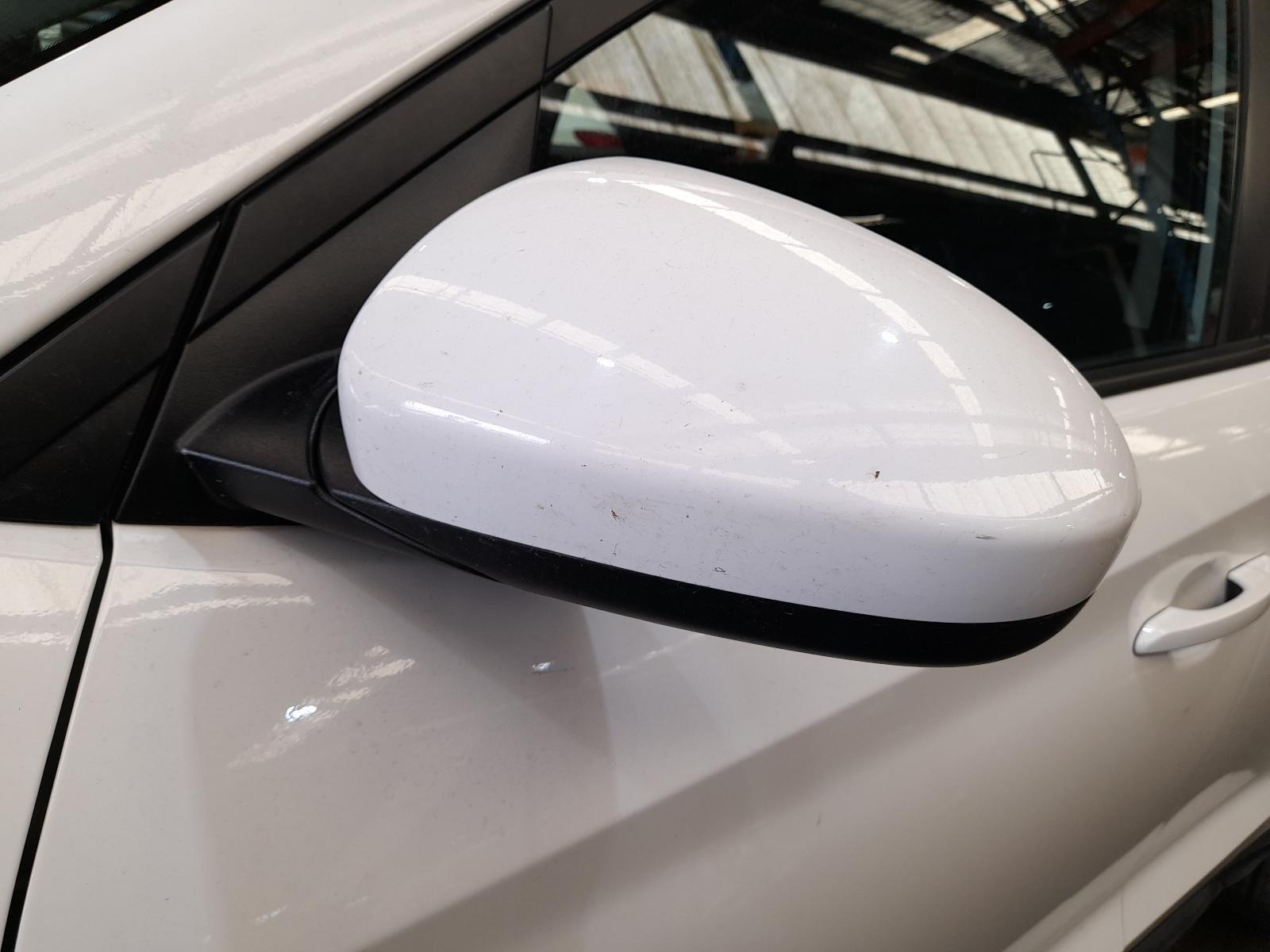 View Auto part Left Door Mirror Hyundai Tucson 2017
