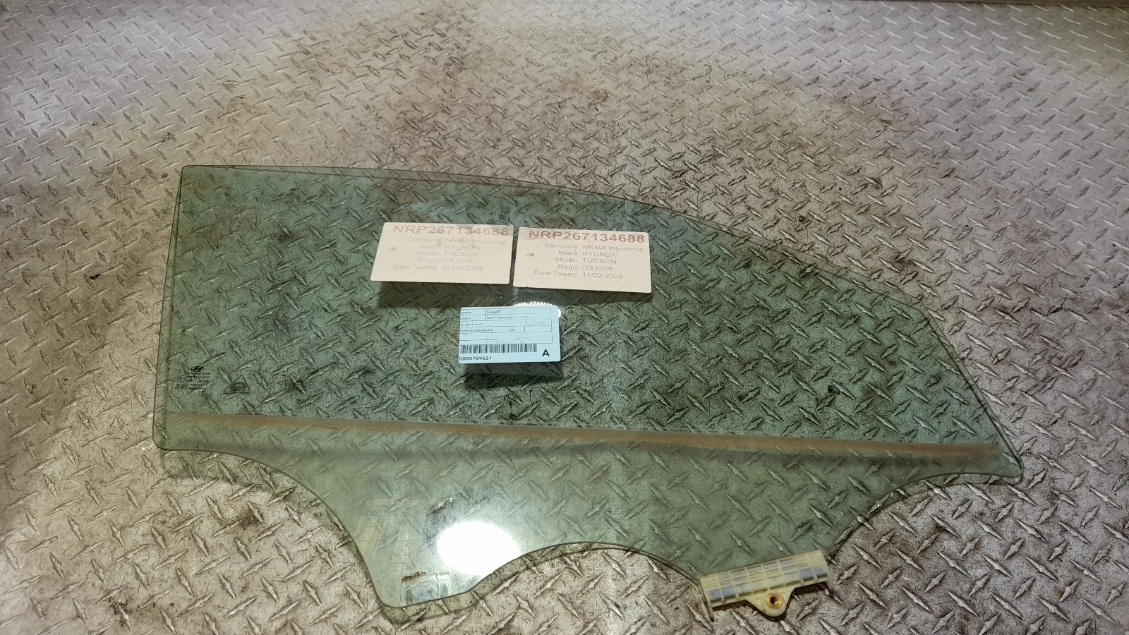 View Auto part Right Front Door Window Hyundai Tucson 2017