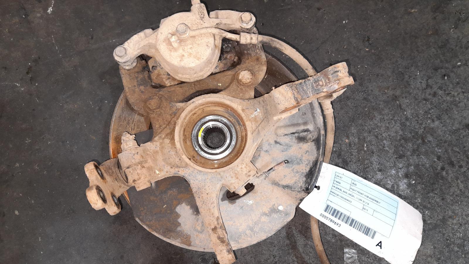 View Auto part Right Front Hub Assembly Hyundai Ix35 2012