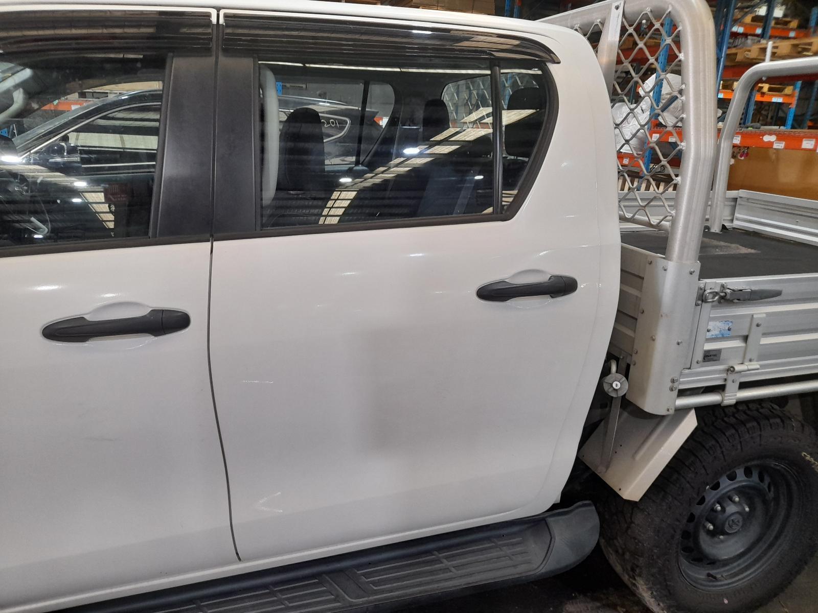 View Auto part Left Rear Wnd Reg/Motor Toyota Hilux 2021