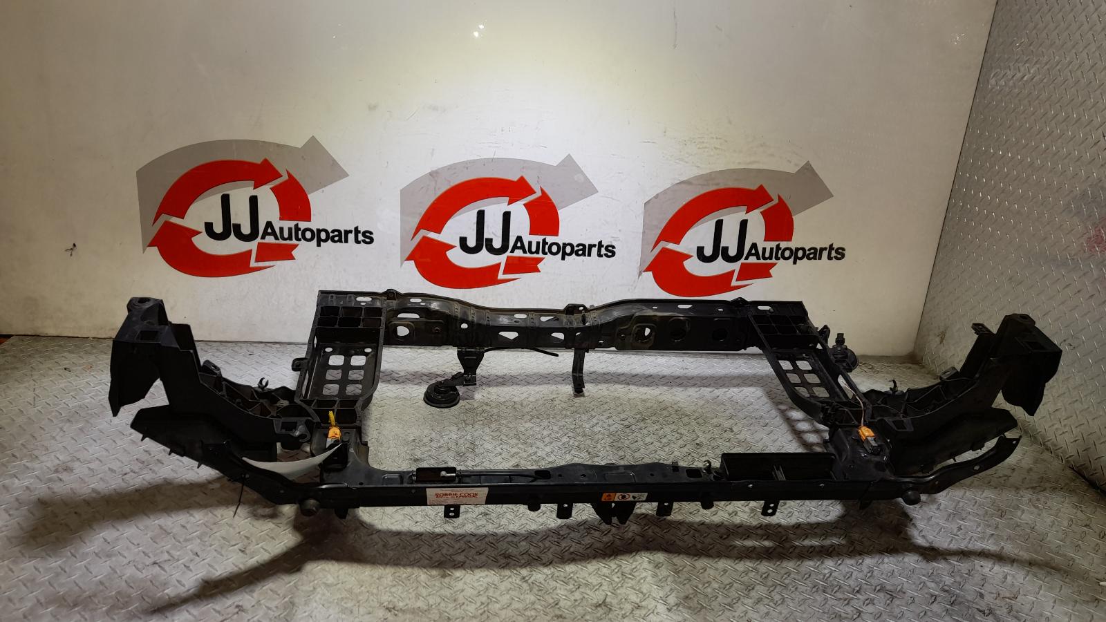 View Auto part Radiator Support Hyundai Santa Fe 2014