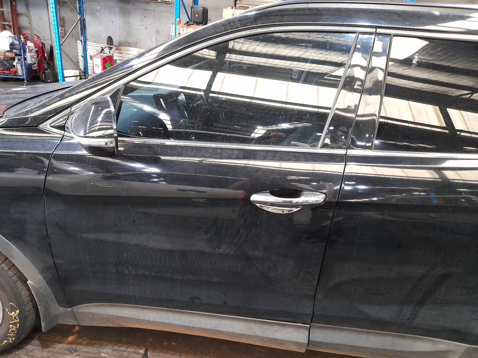 View Auto part Left Front Door Hyundai Santa Fe 2014