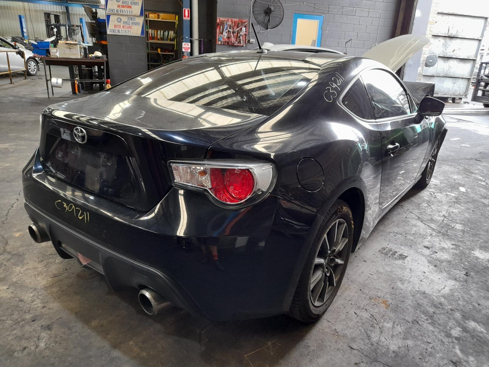 View Auto part Trans/Gearbox Toyota 86 2013