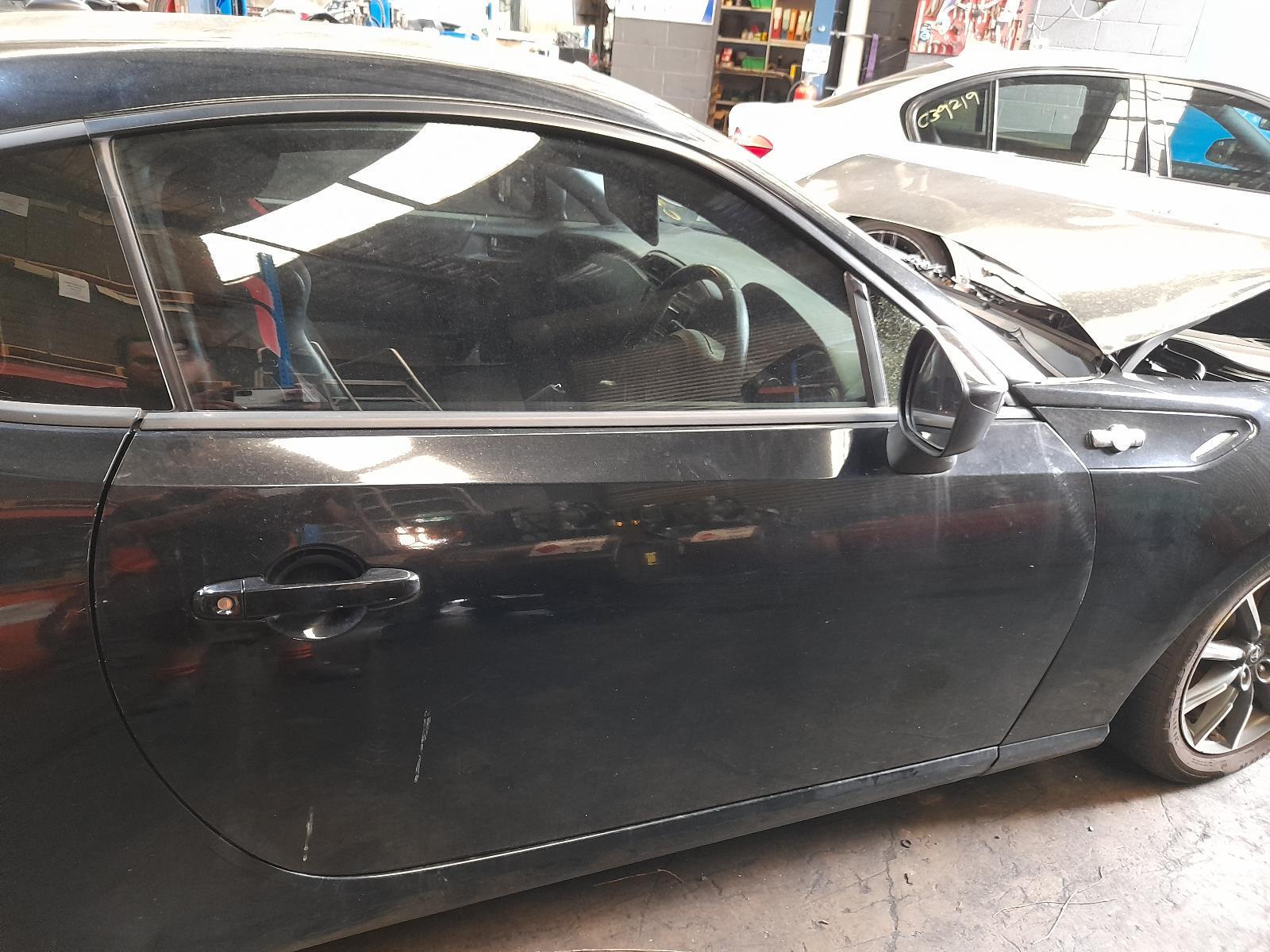 View Auto part Right Front Window Reg/Motor Toyota 86 2013