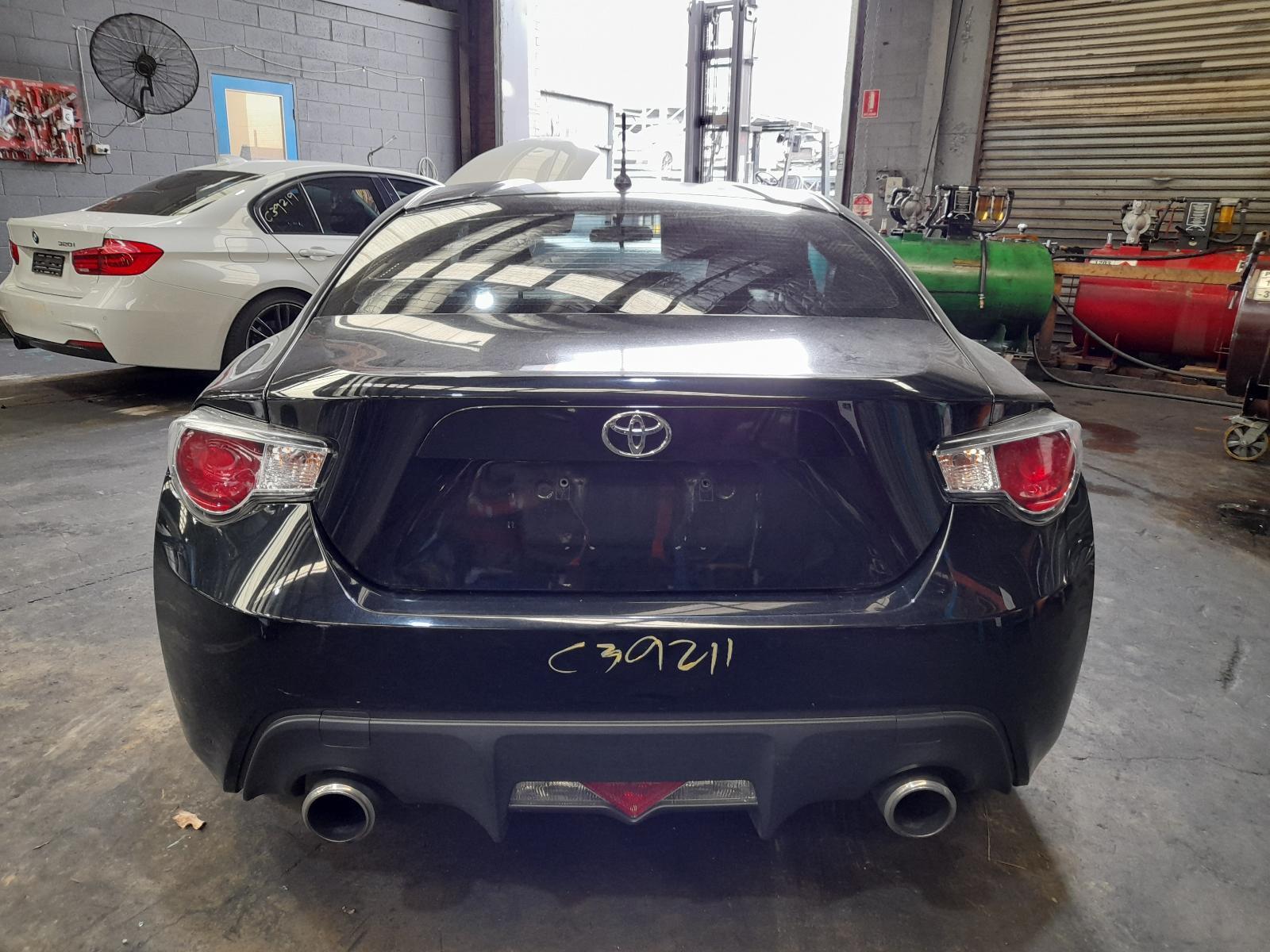 View Auto part Bootlid/Tailgate Toyota 86 2013