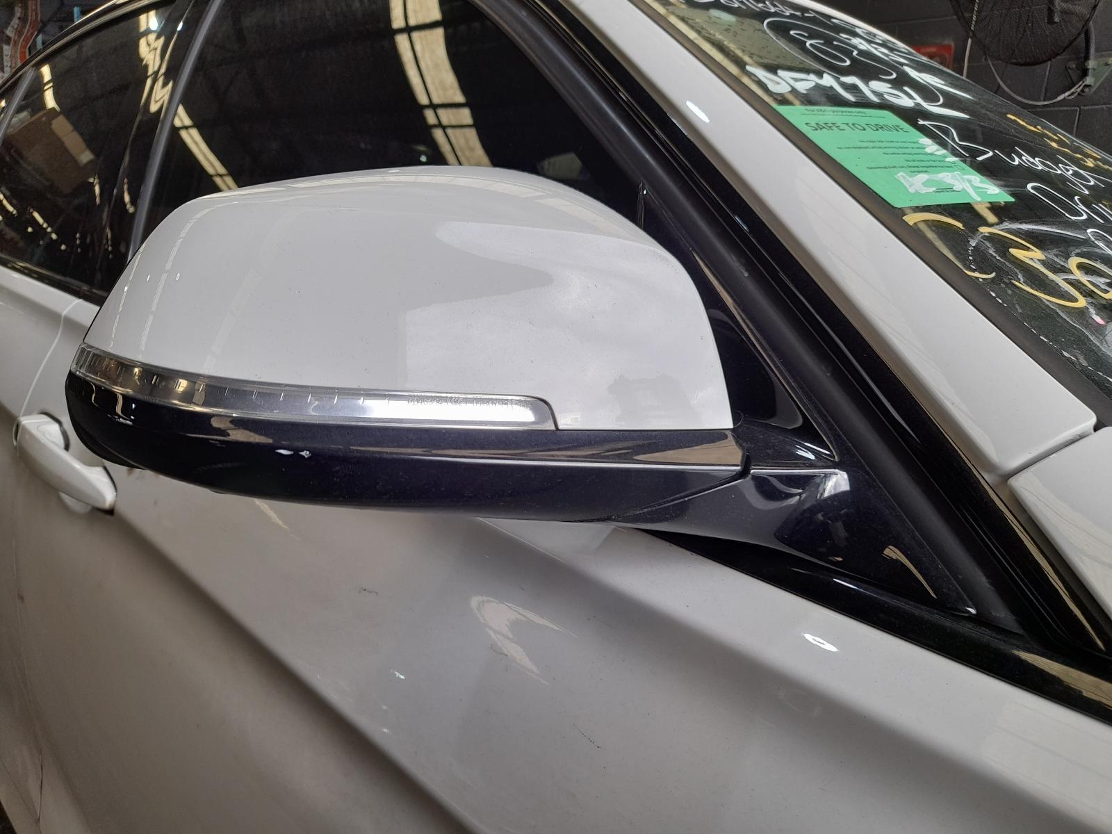 View Auto part Right Door Mirror Bmw 3 Series 2016