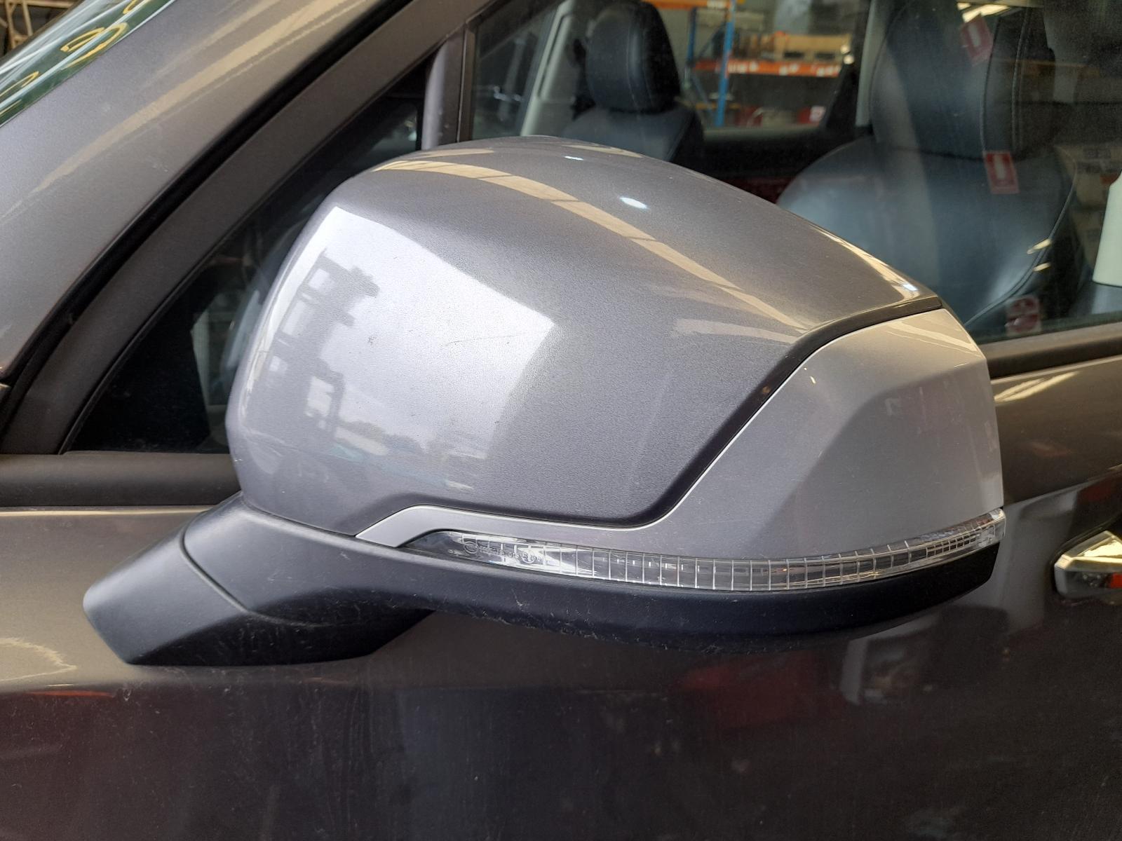 View Auto part Left Door Mirror Ldv D90 2023