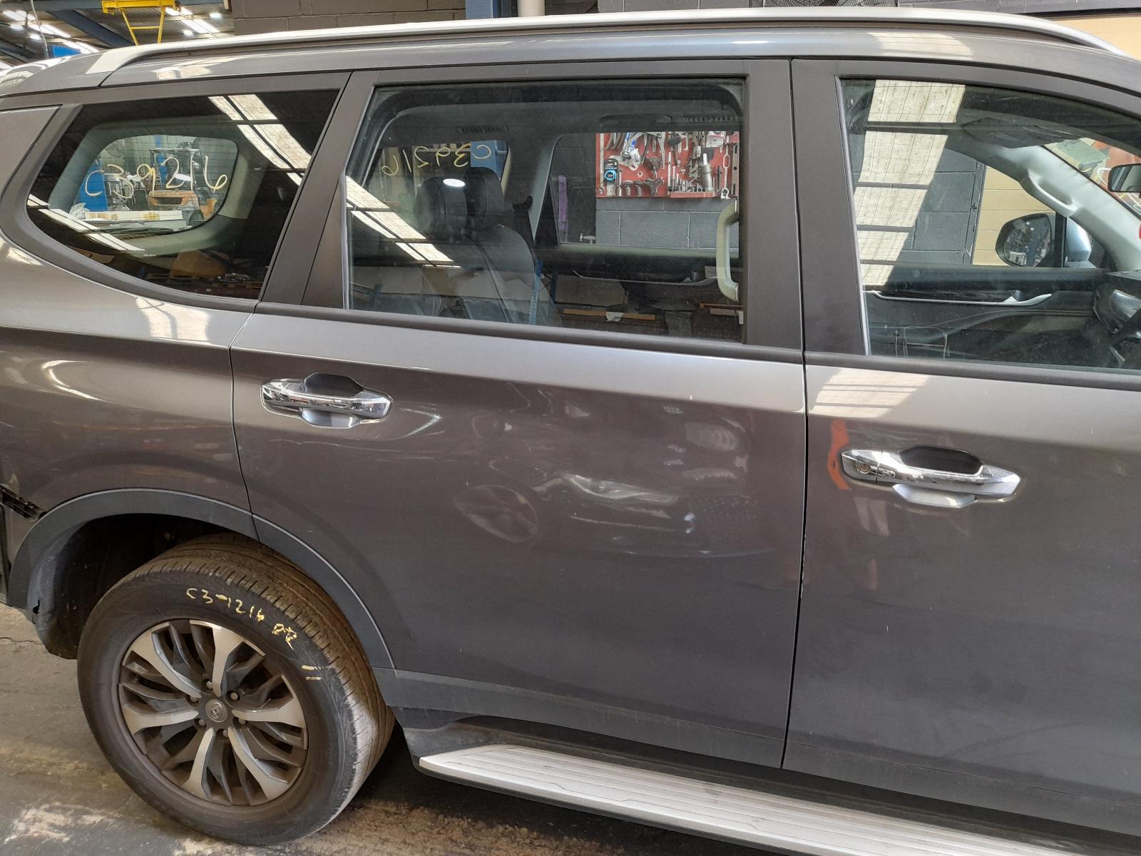 View Auto part Right Rear Door Window Ldv D90 2023