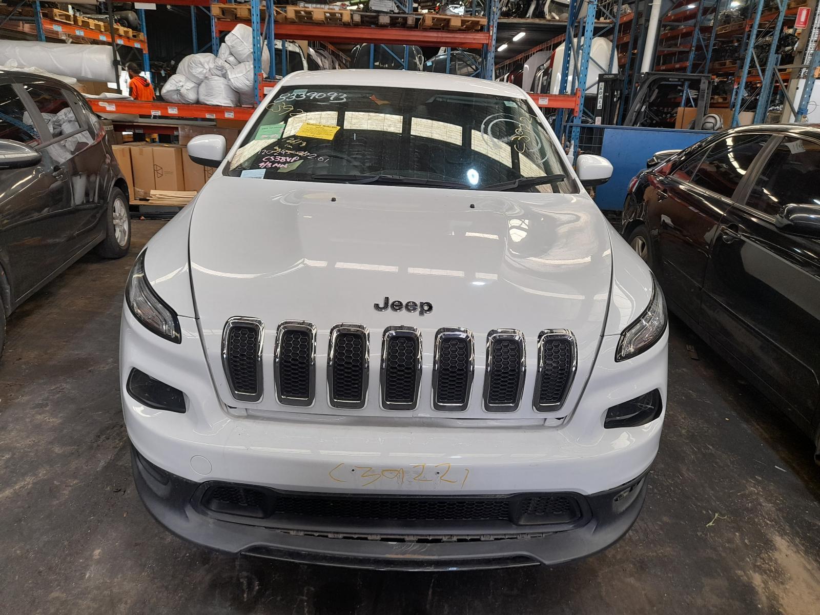View Auto part Trans/Gearbox Jeep Cherokee 2014