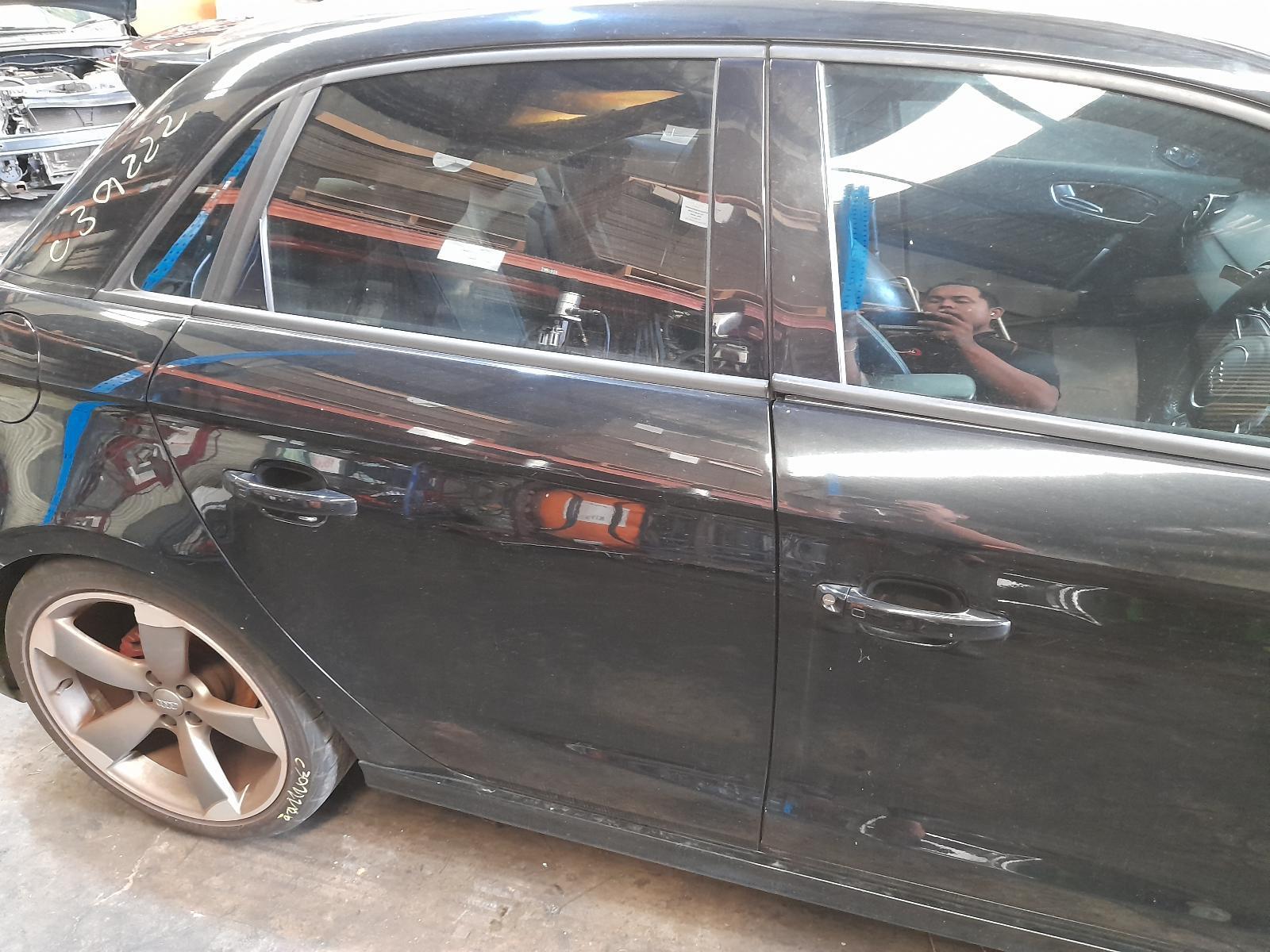 View Auto part Right Rear Door Window Audi A1 2012