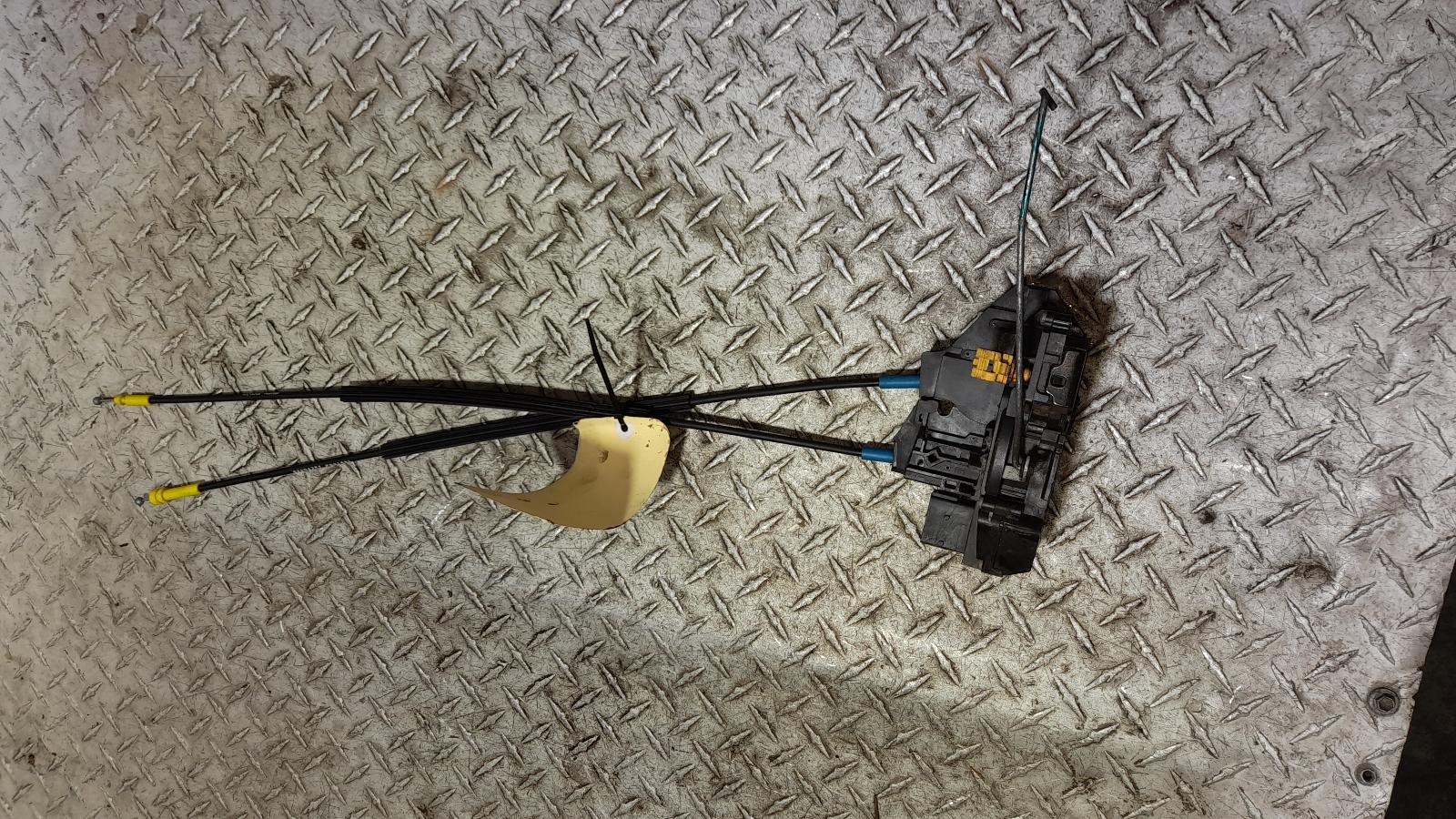 View Auto part Door/Boot/Gate Lock Holden Commodore 2011