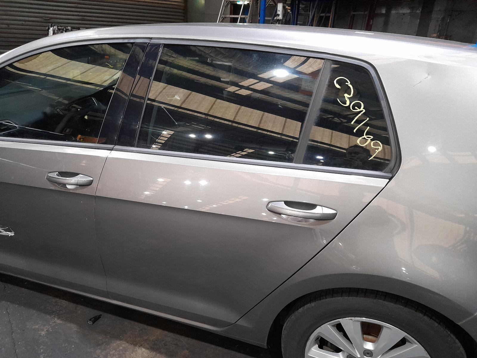 View Auto part Left Rear Door/Sliding Volkswagen Golf 2014