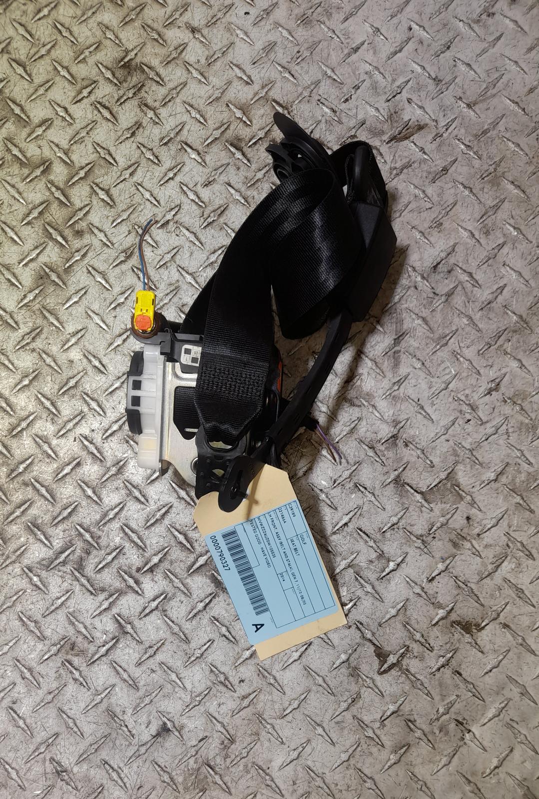 View Auto part Seatbelt/Stalk Volkswagen Golf 2014