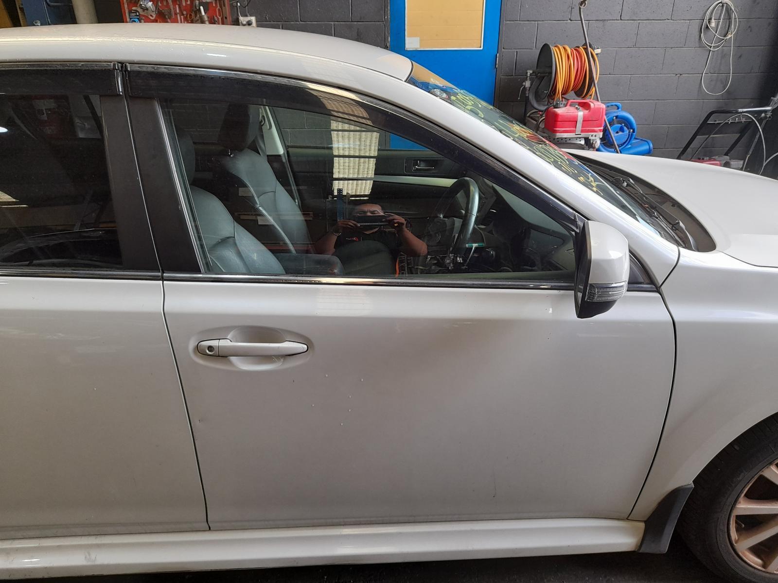 View Auto part Right Front Door Window Subaru Liberty 2012