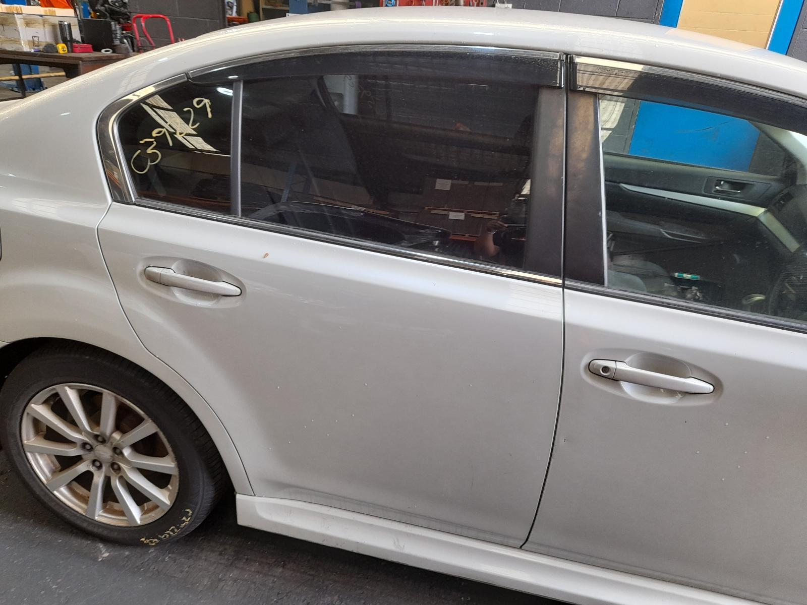 View Auto part Right Rear Wnd Reg/Motor Subaru Liberty 2012