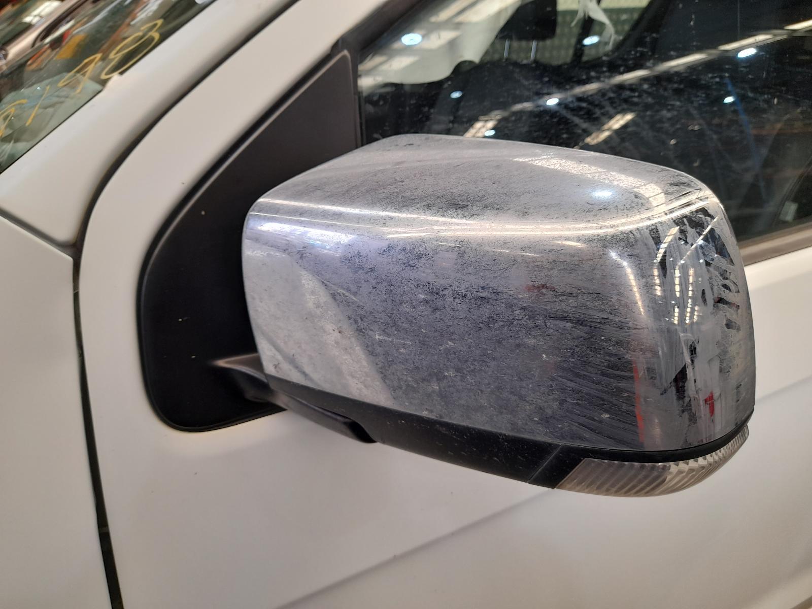 View Auto part Left Door Mirror Isuzu Mu-x 2015