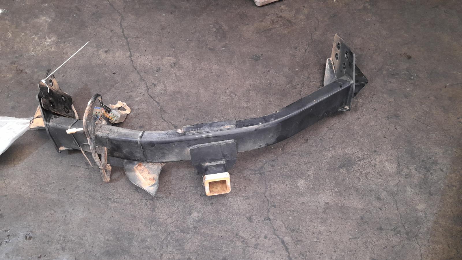 View Auto part Towbar Isuzu Mu-x 2015